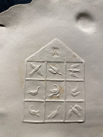 21 Grams of the World. Report from a Century Found in Shards