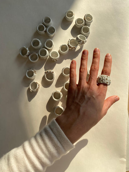 Porcelain ring