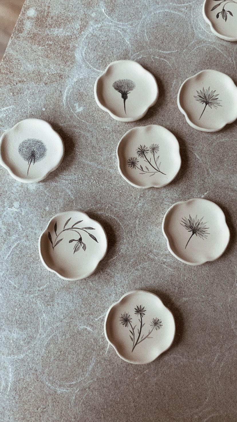 Porcelain Earrings. Floare la ureche Collection